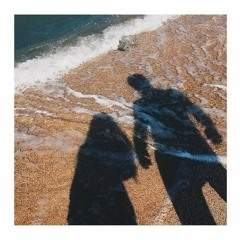 عاهدتني ألا تميل عن الهوى•|🕯️