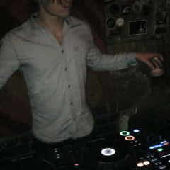 Played in Guernž, Revs, Tramp, Melbourne