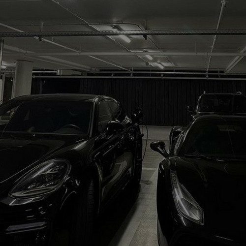 В машину к жопке Дани 🤩