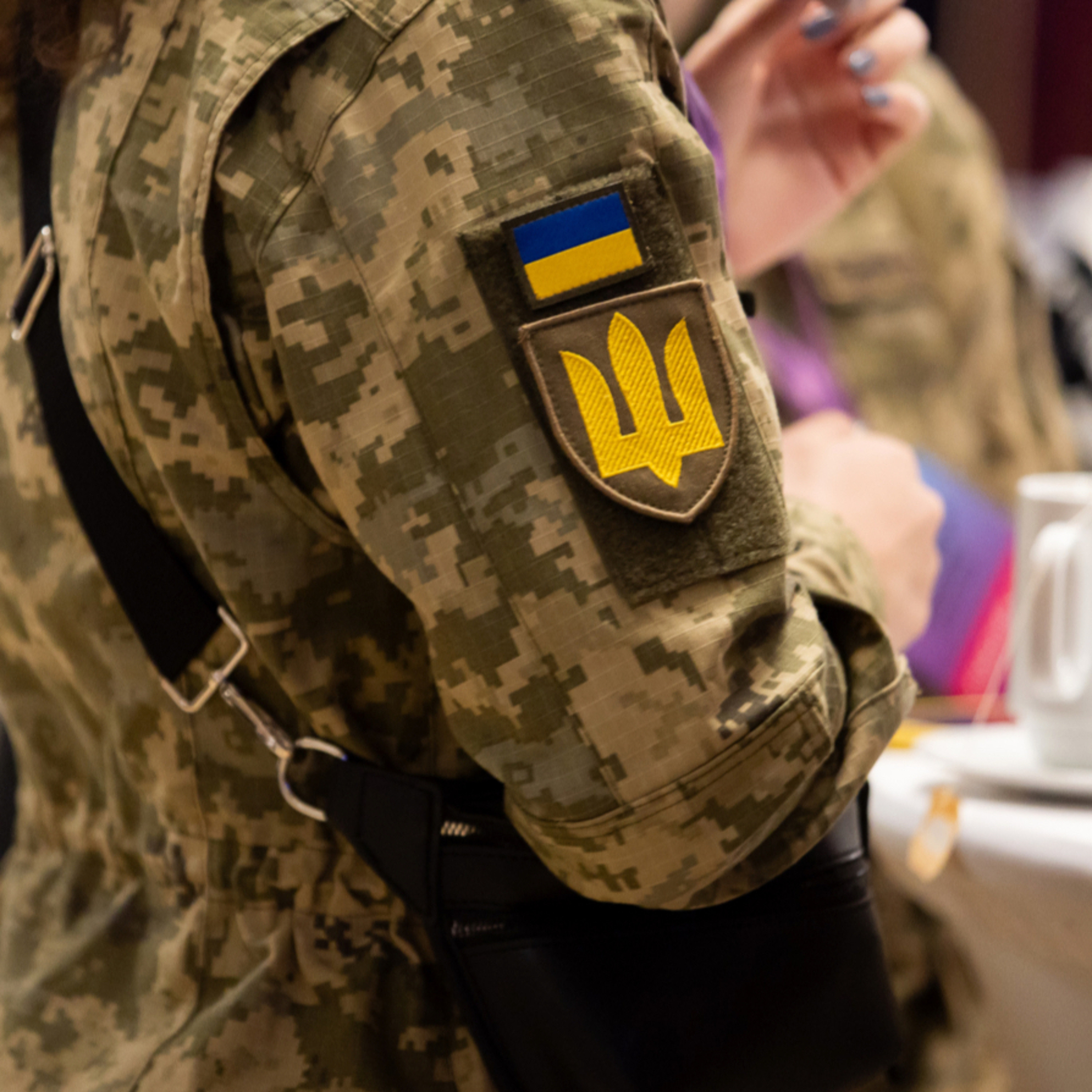 «Ну що, ти мені зробиш масаж?»: як закон 13037 має запобігти домаганням в армії episode artwork