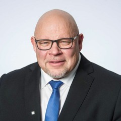 Ne Jotka Lämmittävät Velkaista Taloaan Puuklapeilla feat Savon Pentti