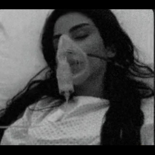 يقولون حالك زين وانا أقول ماهو زين :(