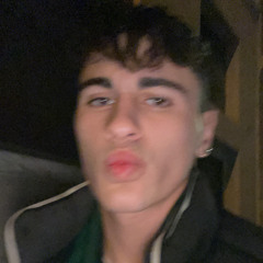 mentre piangi(prod.lucatype)