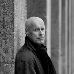 Symphonische Verwebungen für Orchester, Stimme, Klavier und Perkussion (Gebhard Ullmann) (2021)