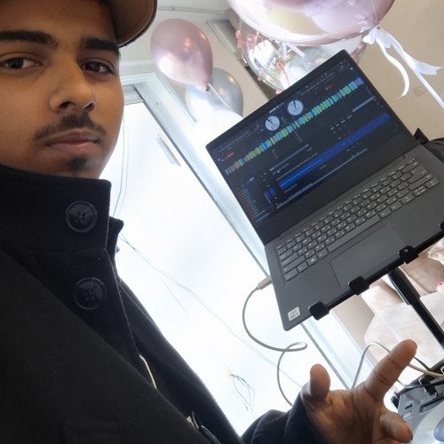 עדן בן זקן - הנשיקות שלי  Dj Yakir (1).mp3