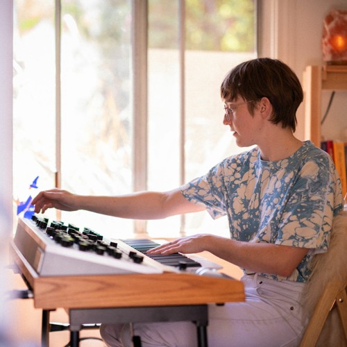 Emily Sprague | Chasing Light