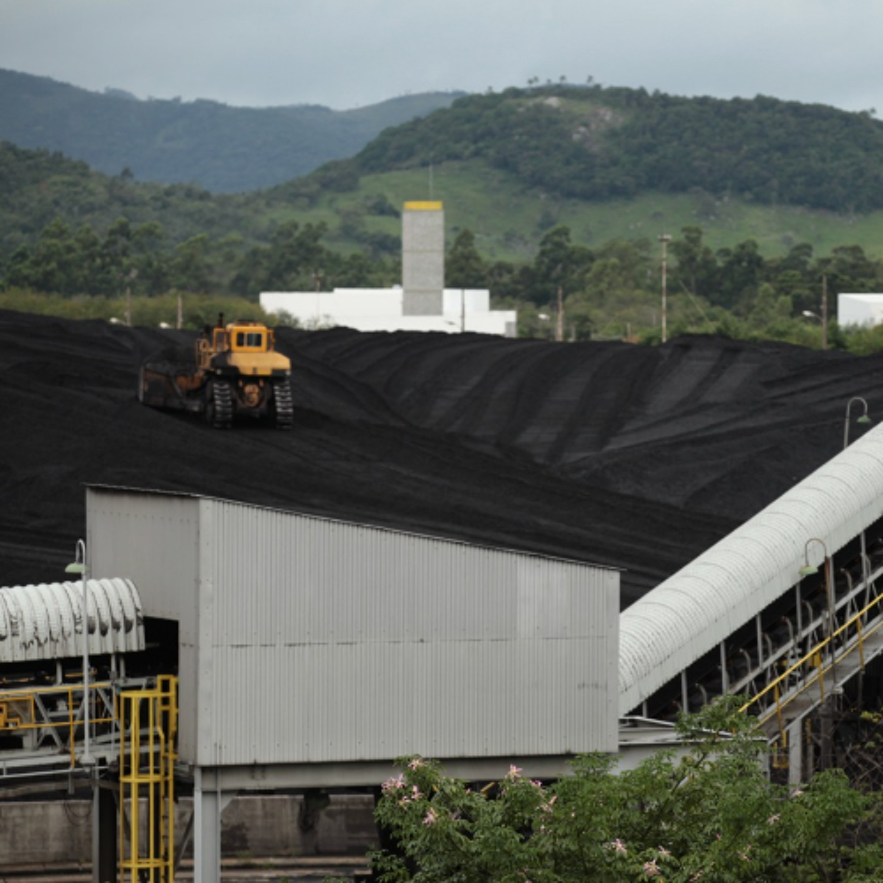 Emenda garante funcionamento das termelétricas a carvão até 2040 e dá fôlego ao setor carbonífero episode artwork