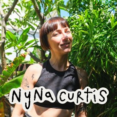 NYNA CURTIS ✸ Houle ma poule