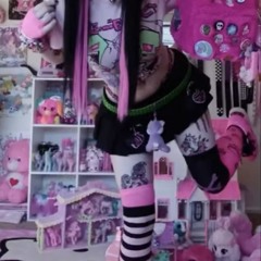 sc4recr0wz- malice@doll (ilybeam)