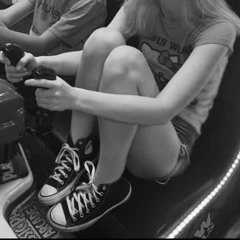 اقرب الناس يخونك كل عام وانت لغيري