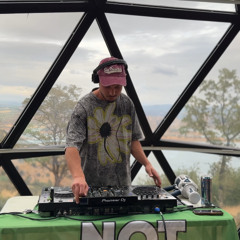 Andrii Not Boring – Not Organic House (Minimal / Tech House / Groove | Glass Dome Session)