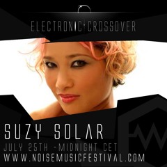 Suzy Solar at Electronic Crossover Festival