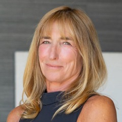 Episode 45: Cecily Hastings "Inside Publications"  is a Grassroots Growth Success Story.
