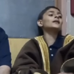 من غزة (أنشودة خذ دمانا) الطفل عبد الله أبو سمرة مع وفد أردني طبّي #غزة #خذ_دمانا #خالد_الحقّان