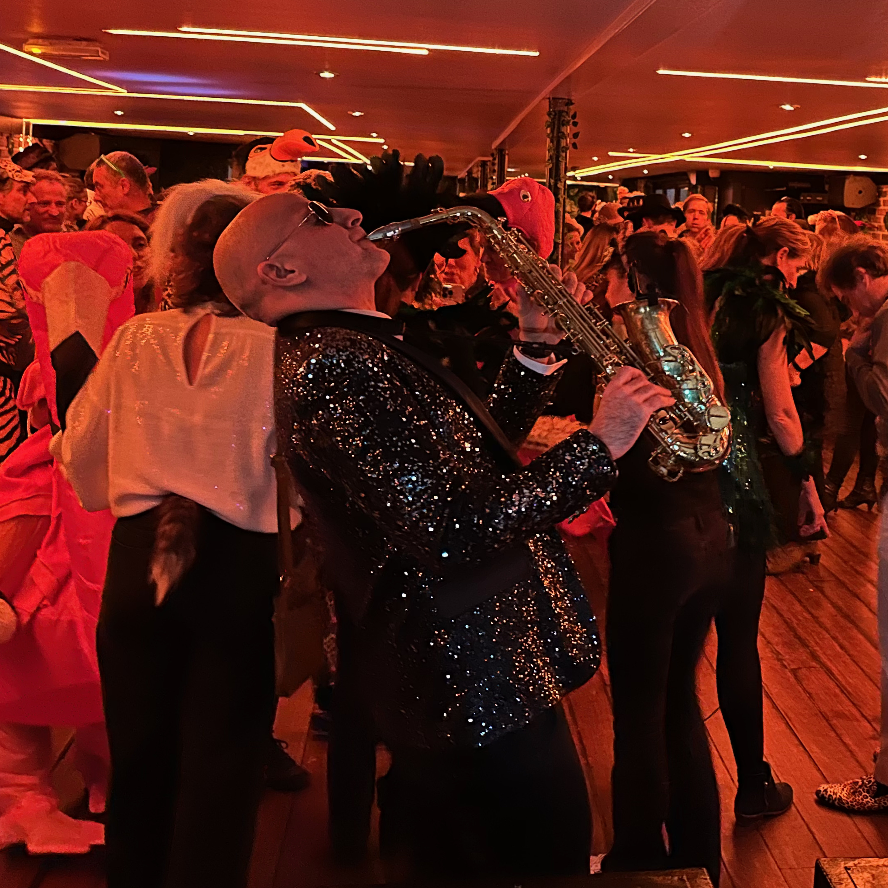 Dancefloor, Warm ups & Cocktails !