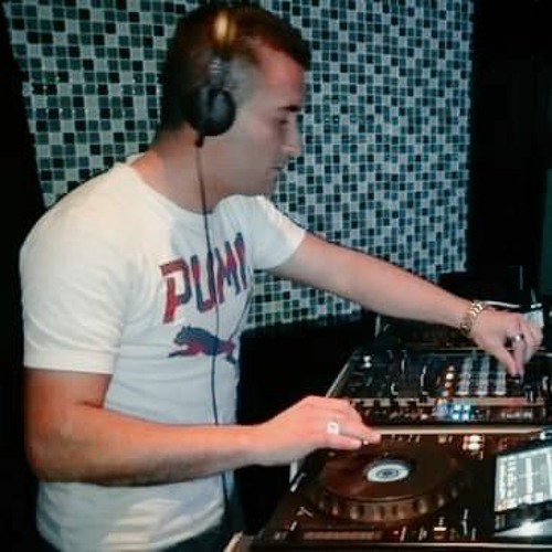 Torero Dj Presenta Una De Pokazos Y Cantaditas Ricas (Especial Verano 2023).mp3