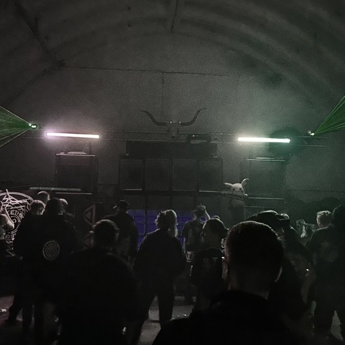 Close Combat [live korg]