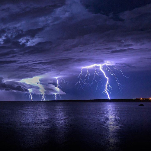 iayze - moon pt 2 (slowed + reverb)