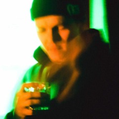 Она никогда не звонит днем