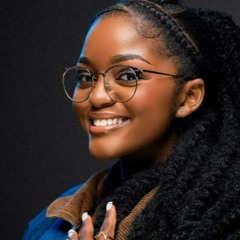Gloria Bash, d'un cover virale à une signature chez Black Star France