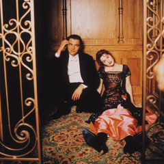 ‎ِ⁨عزيزٍ في عُيوني⁩