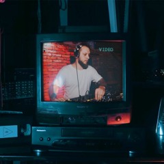 Sunday Sessions'210 | DOM