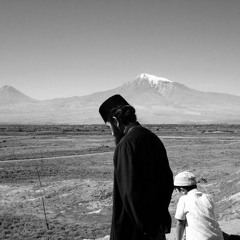 Ztakavorn Krisdos - Armenian Orthodox Chant
