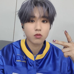 Stray Kids ; GET LIT - sped up.