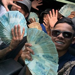 ELA FUMA DA PONTA DO BALÃO ELA ROÇA NA PONTA DA GLOCK - MC MN [ DJ PK O ÚNICO ]