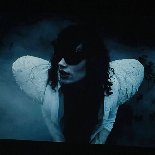 there are no angels here