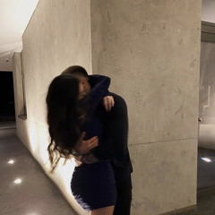 محتاج لي ضمّة..