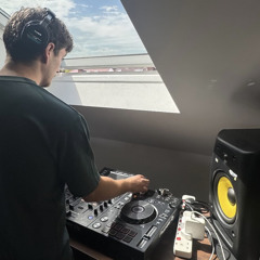 SUMMER SESSIONS 001