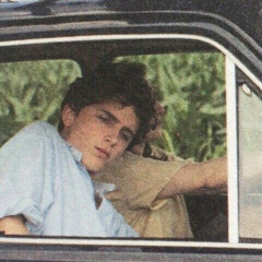 잔잔하게 돌아온 그 해 여름 손님