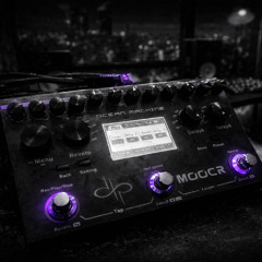 necrochillin with the Mooer Ocean Machine