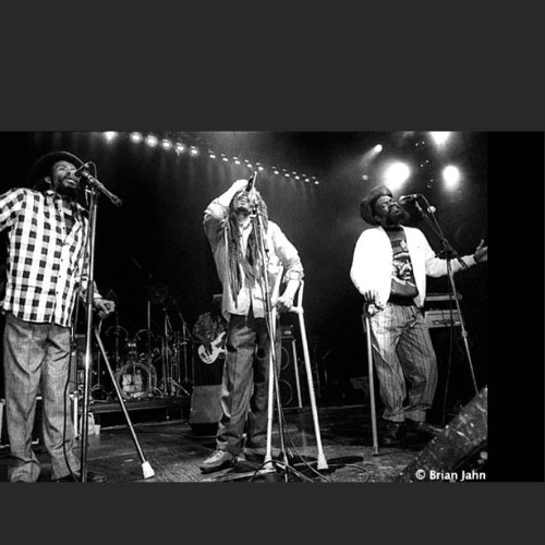 VIBRATIONS SACRÉES - The Same Song par Israel vibration (lundi 19 mai 2025)