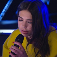 Dua Lipa Covers Arctic Monkeys Do I Wanna Know In The Live Loung
