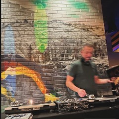 Life on Mars - All-Vinyl Disco, Funk, House Set