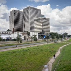 Luisterartikel: Hoe de commerciële huurmarkt in Rotterdam verhoteliseerde