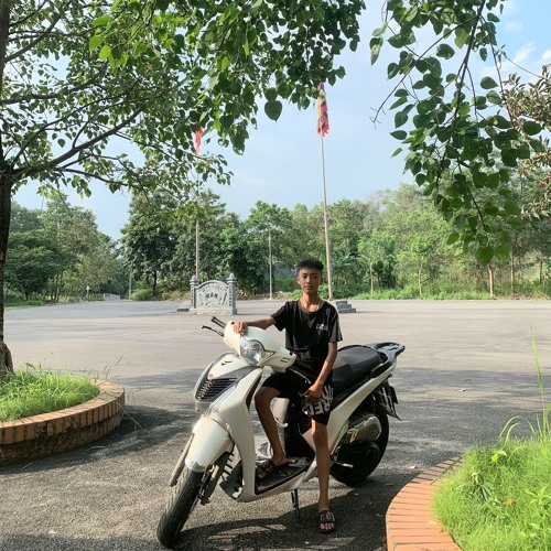 DJ Nhạc sàn banh xác (Hoàng Tiến Đạt)