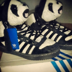 jeremy scott hoe