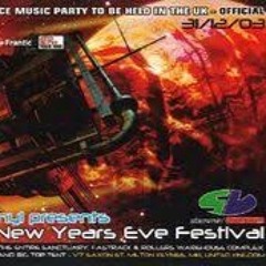 DJ SS @ Slammin' Vinyl NYE on 31 December 2003,w/ MCs Fearless,Shabba D,Skibadee (RIP) and IC3