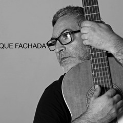 ALGO MAS Q FACHADA ACABADA. Letra y música: Raúl Martínez.