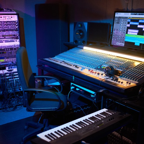 r/Synthwaveproducers 2025 June track challenge