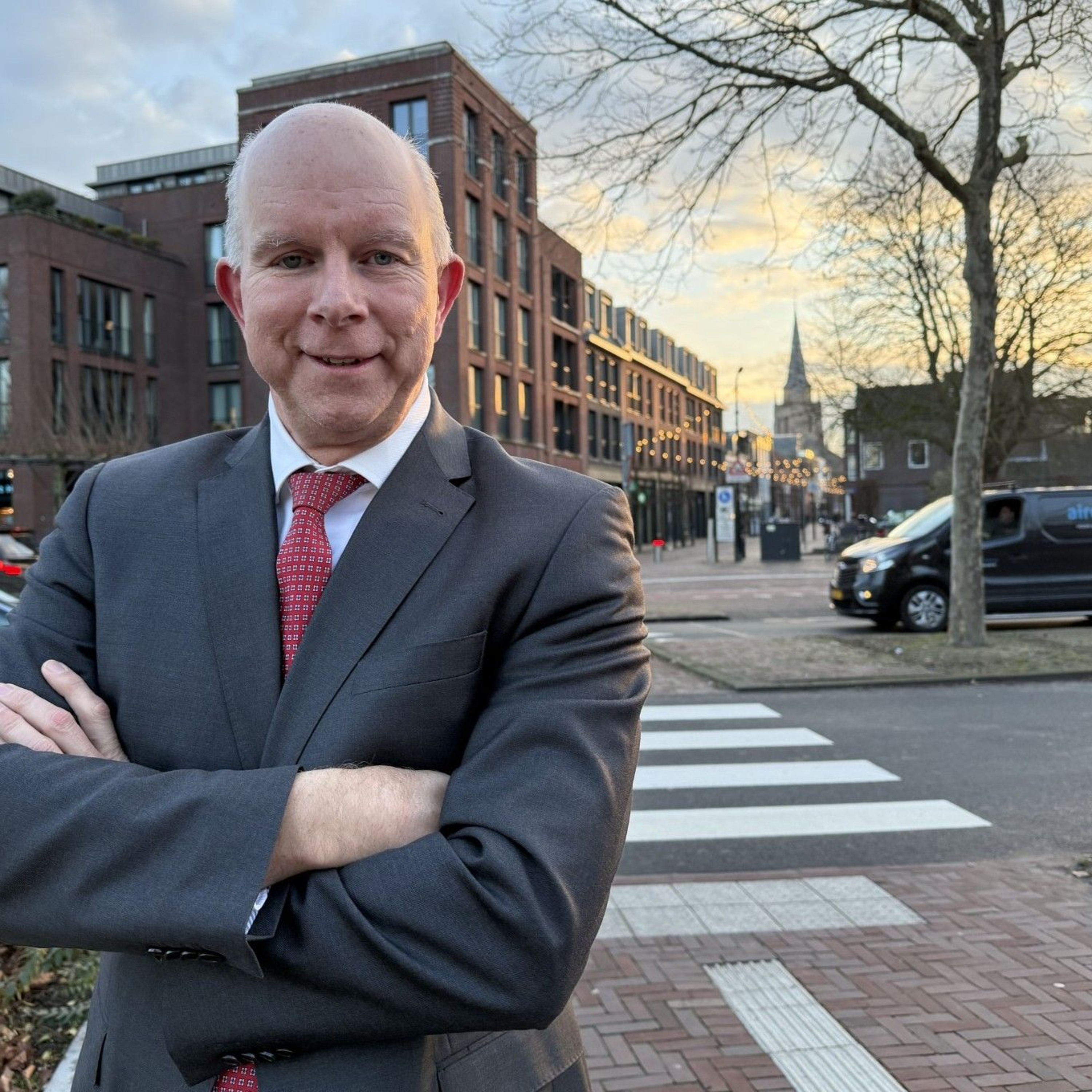 2026 - 02 - 04 Pieter Varekamp in zijn eerste week als wethouder van Voorschoten episode artwork
