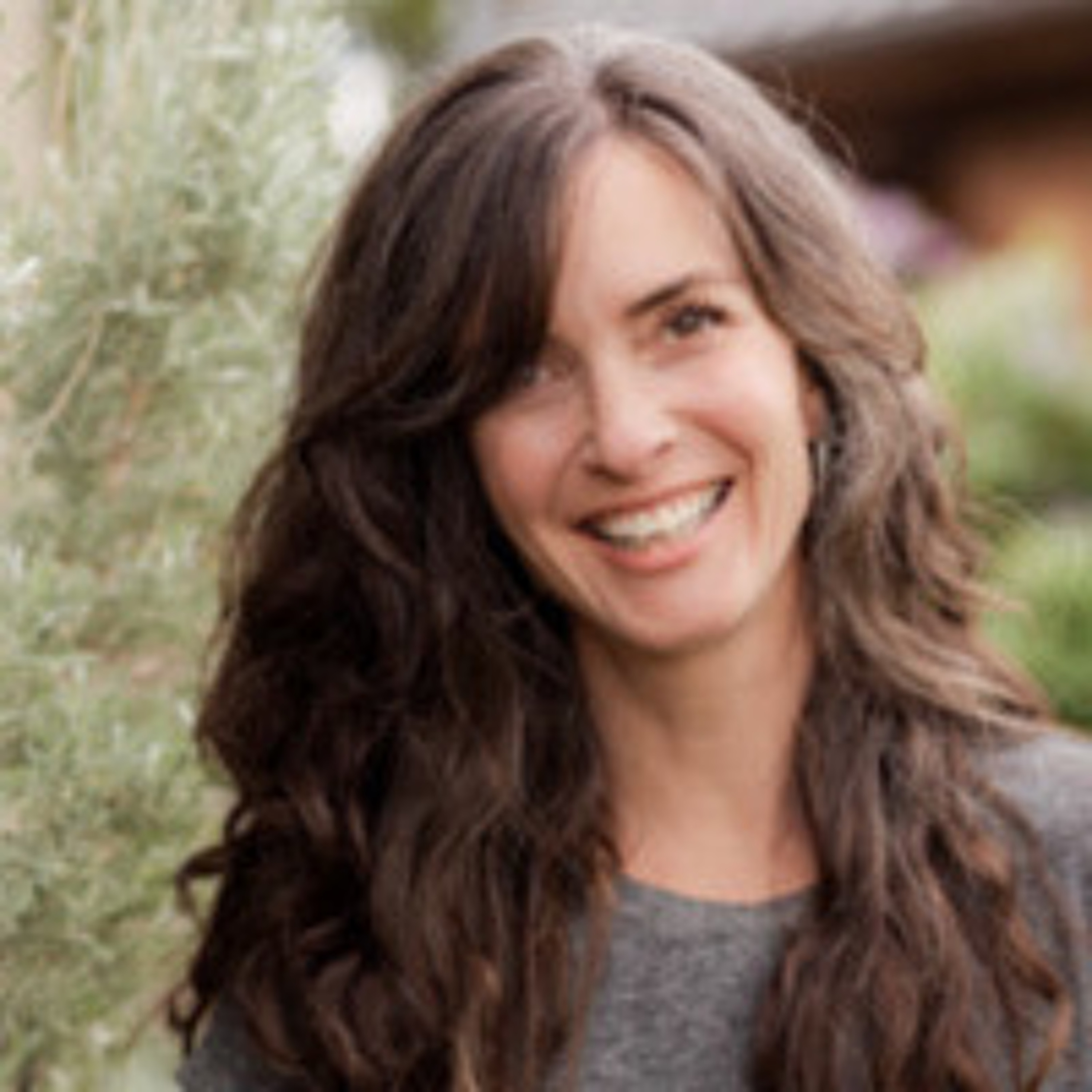 492. Natural Beauty, Real Results: Dr. Sarah Villafranco on Clean Skincare Part 1 episode artwork