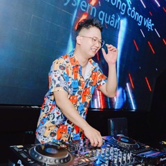 CHIỀU NAY GIÓ ĐÔNG VỀ (vila lux house 2024)