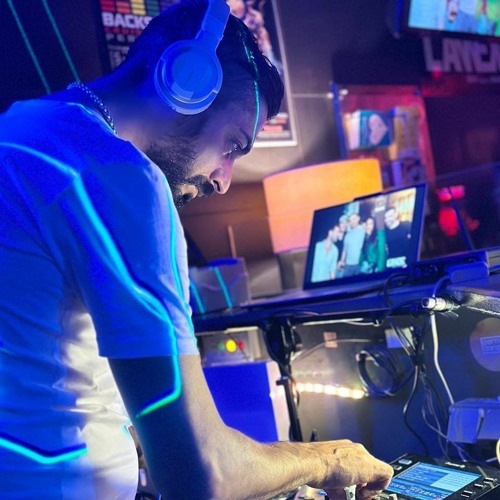 DJ Okan DOGAN KOPUYORUZ AMK ! Listen to music