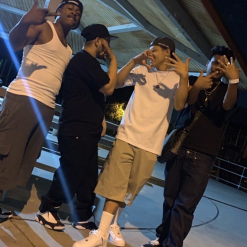 RØCK & RØLL KIKI594 X 800Tucks