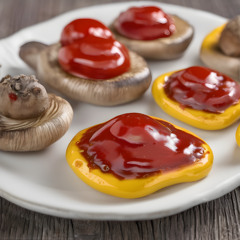 Ketchup Mustard Mushrooms