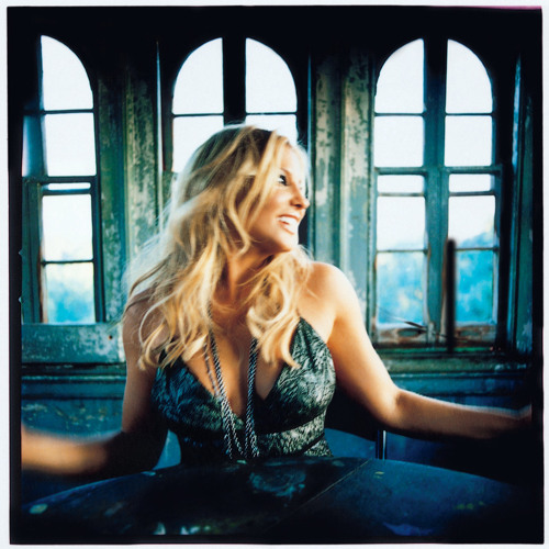 Stream Break Down Here (Acoustic Live) by Julie Roberts Listen online